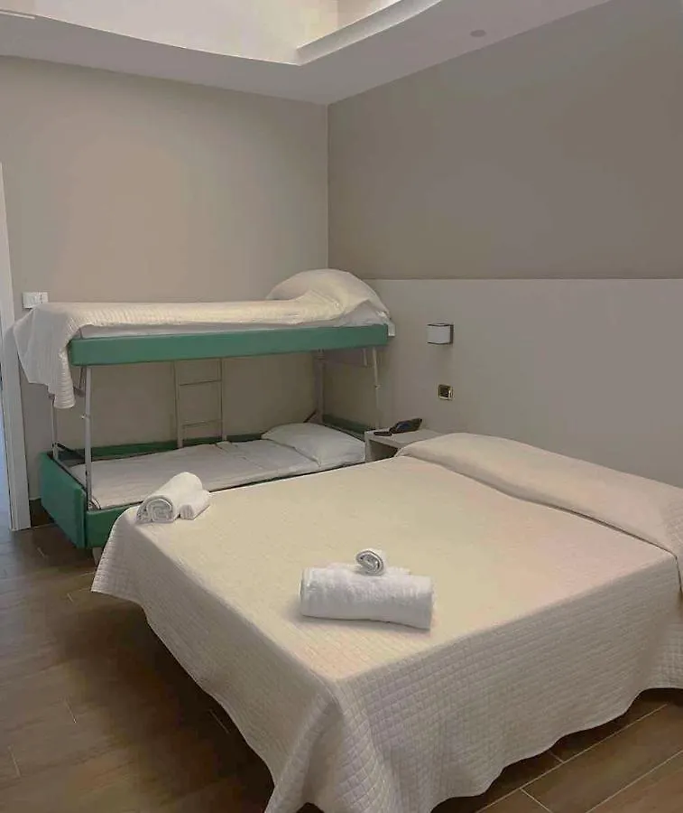 רימיני Hotel Royal Plaza